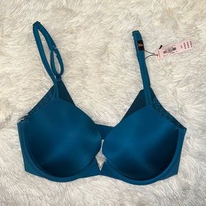 Victoria’s Secret Very Sexy Push-up bra